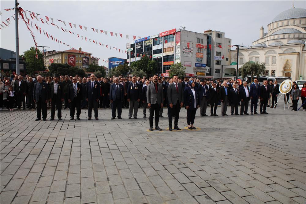 19 Mayıs Atatürk'ü Anma, Gençlik ve Spor Bayramı Çelenk Sunma Töreni'ne ve Gençlik Spor Müdürlüğü tarafından düzenlenen etkinliklere katıldık!