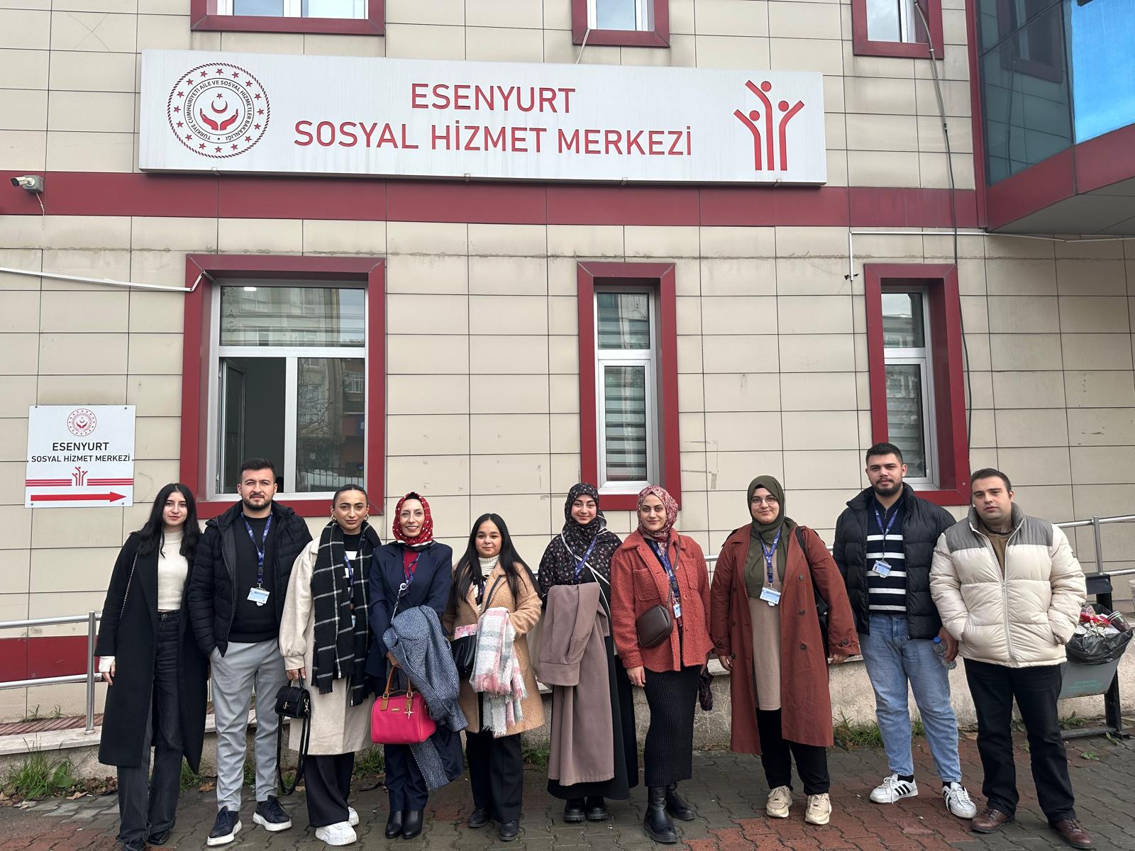 İstanbul Esenyurt Üniversitesi Sosyal Hizmet Öğrencileri Esenyurt Sosyal Hizmet Merkezi'ni Ziyaret Etti